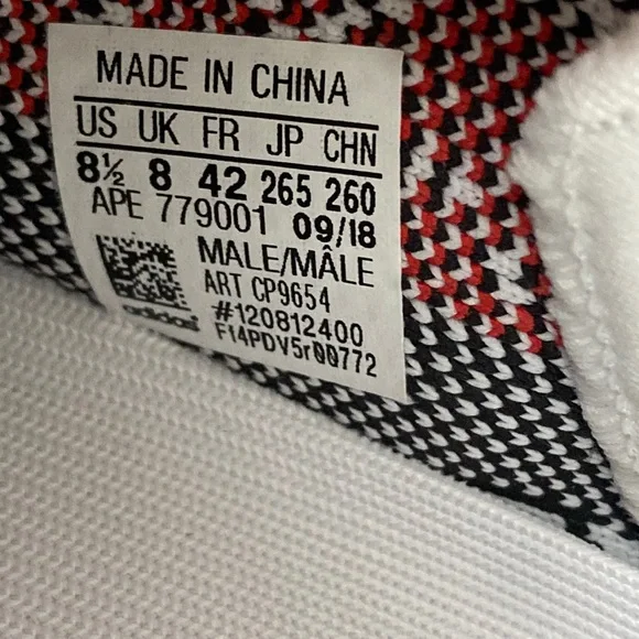 Yeezy Boost 350 V2 ‘Zebra’ 2018 Men’s 8.5 - Picture 14 of 14
